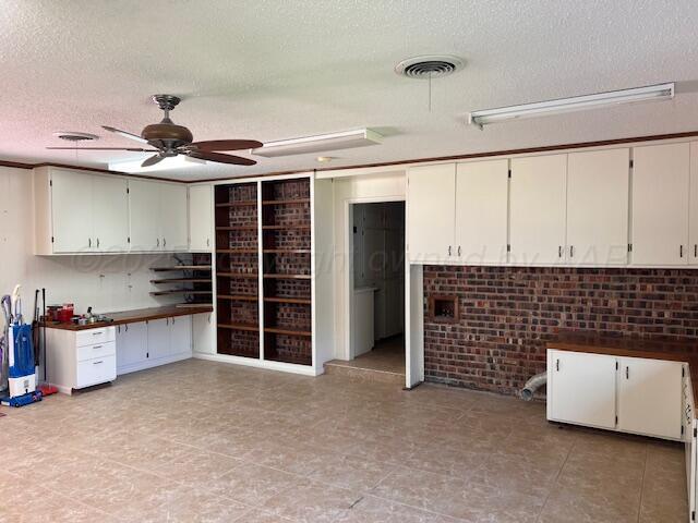 715 Gibner Drive Spearman, TX 79081 - Photo 28 of 32 31