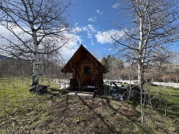 $1,000,000 | 8 Buck Trail, Story, WY 82842