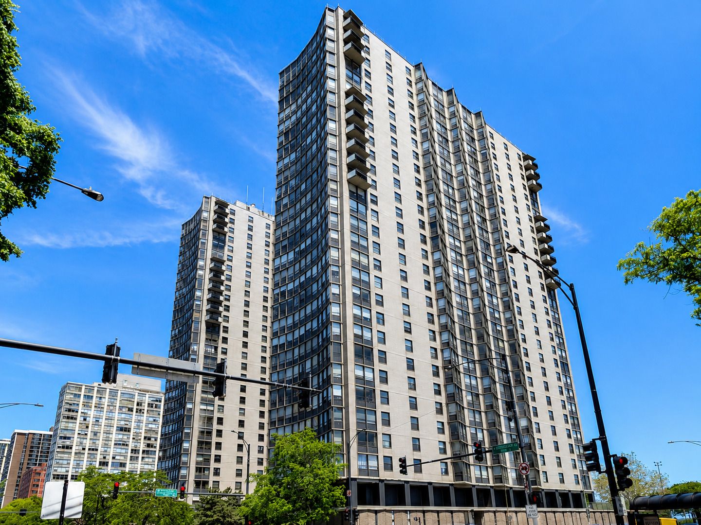5701 North Sheridan Road, Unit 16N Chicago, IL 60660 - Photo 1 of 19