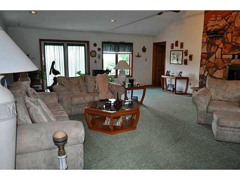 445 Parker Road Sarver, PA 16055 - Photo 5 of 20 Den/Family/Great Room.