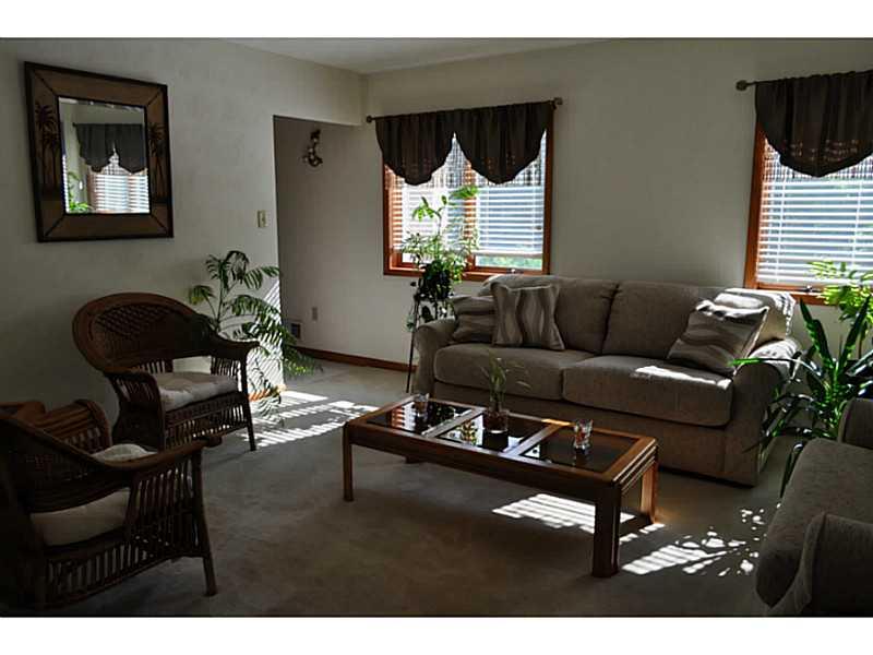 445 Parker Road Sarver, PA 16055 - Photo 8 of 20 Living Room.