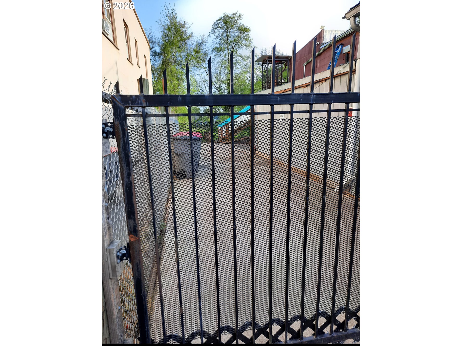 132 East Main Street Sheridan, OR 97378 - Photo 17 of 21 Driveway