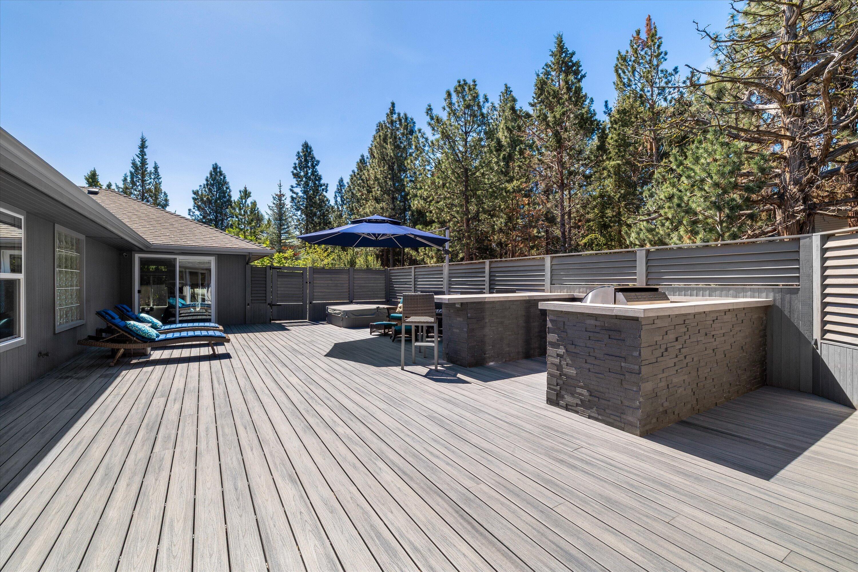 3795 Northwest Summerfield Road Bend, OR 97703 - Photo 36 of 50