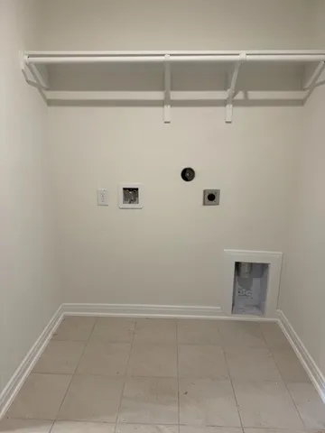 a view of a backyard with green space