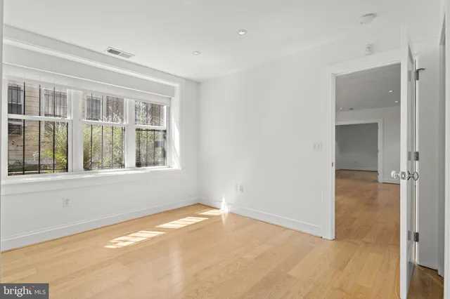 $625,000 | 2630 Adams Mill Road Northwest, Unit T06, Washington, DC 20009