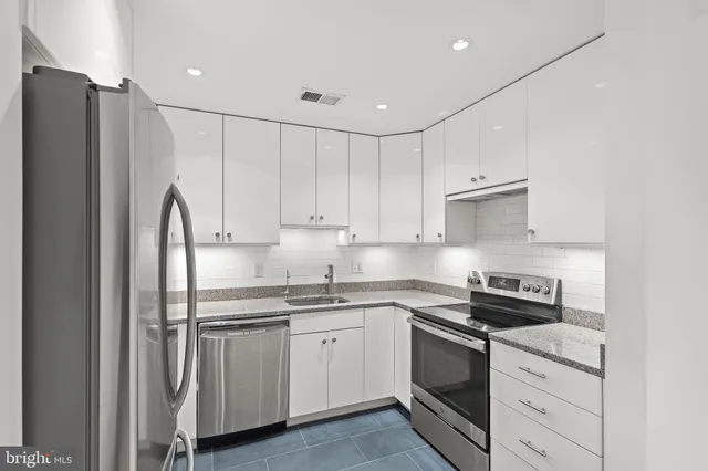 $625,000 | 2630 Adams Mill Road Northwest, Unit T06, Washington, DC 20009