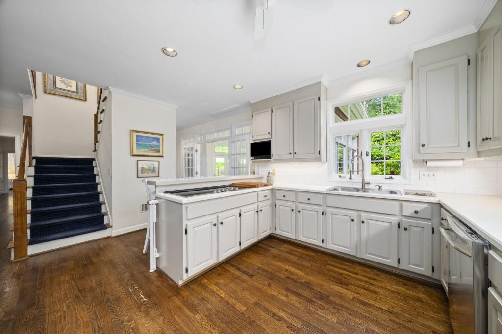 9100 Huntcliff Trace Sandy Springs, GA 30350 - Photo 11 of 80