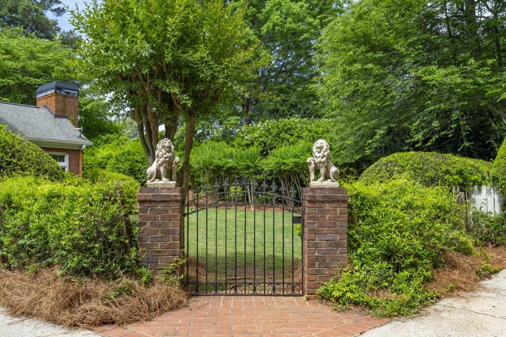 9100 Huntcliff Trace Sandy Springs, GA 30350 - Photo 57 of 80