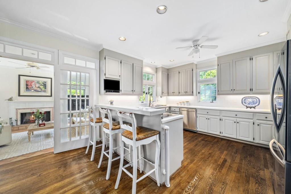 9100 Huntcliff Trace Sandy Springs, GA 30350 - Photo 10 of 80