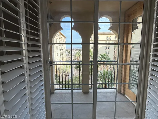 $1,395 | 2455 West Serene Avenue, Unit 716, Las Vegas, NV 89123
