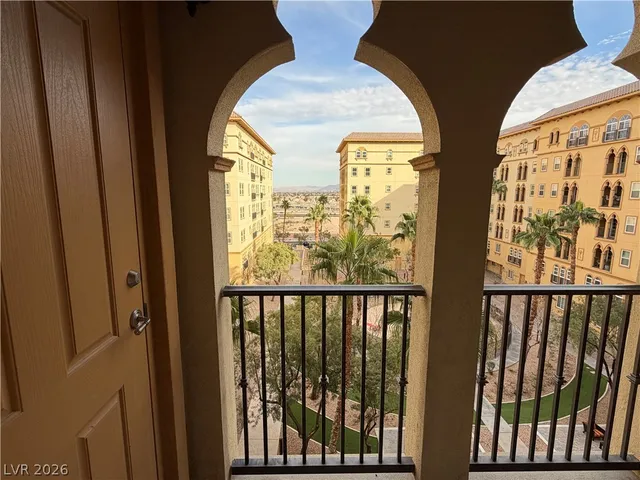 $1,395 | 2455 West Serene Avenue, Unit 716, Las Vegas, NV 89123