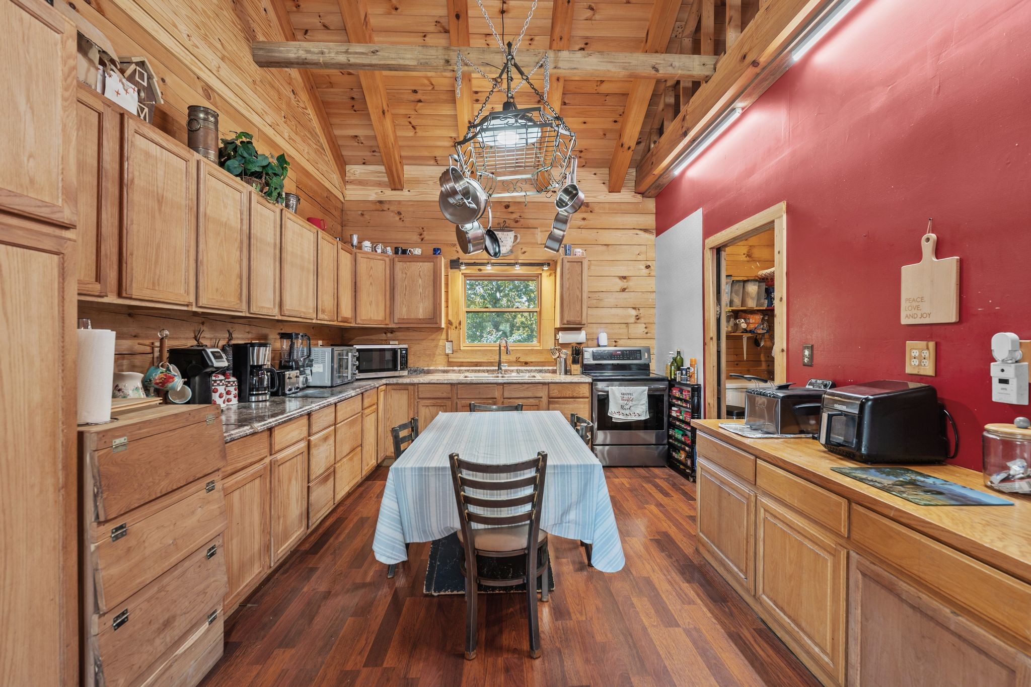 302 Faith Way Waynesboro, TN 38485 - Photo 12 of 99