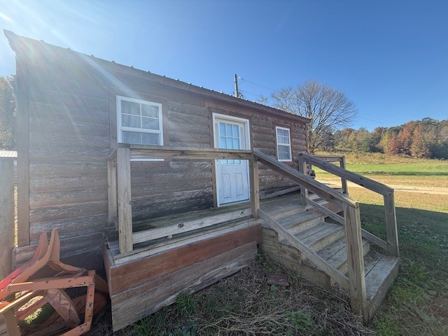302 Faith Way Waynesboro, TN 38485 - Photo 72 of 99 a view of outdoor space and deck