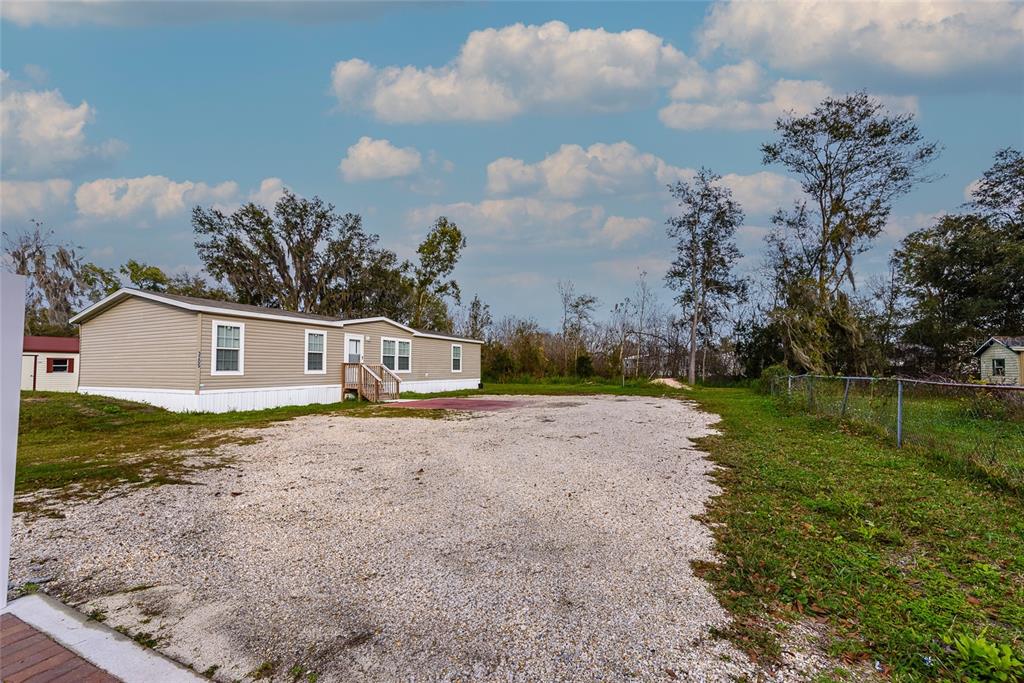 3205 J J Manor Road Lakeland, FL 33810 - Photo 2 of 12