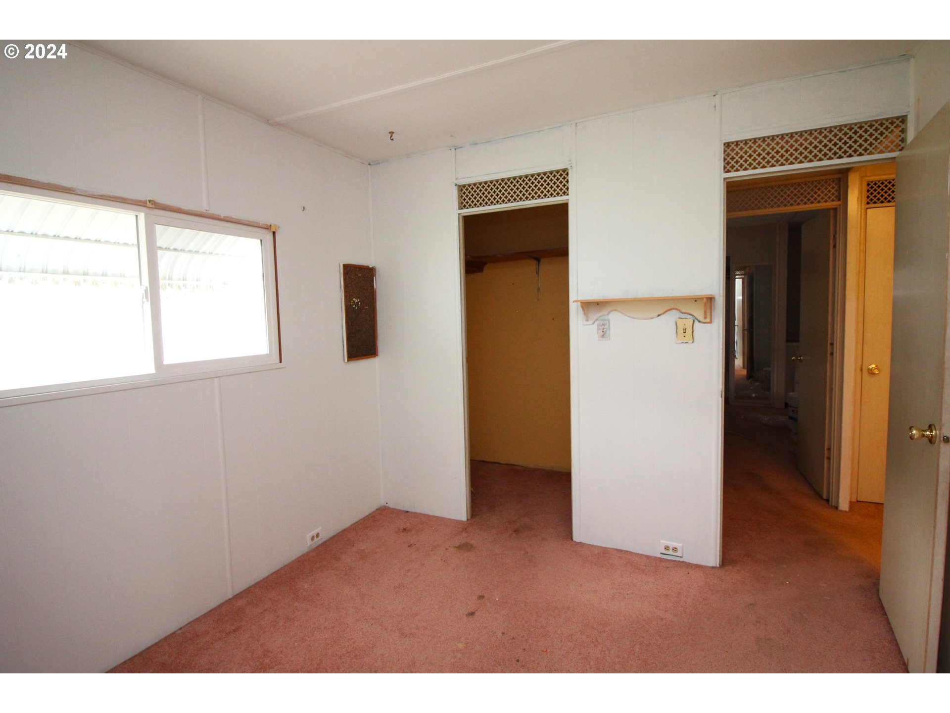 1413 Hawthorne Avenue, Unit 4 Reedsport, OR 97467 - Photo 8 of 12 Gallery Image 8