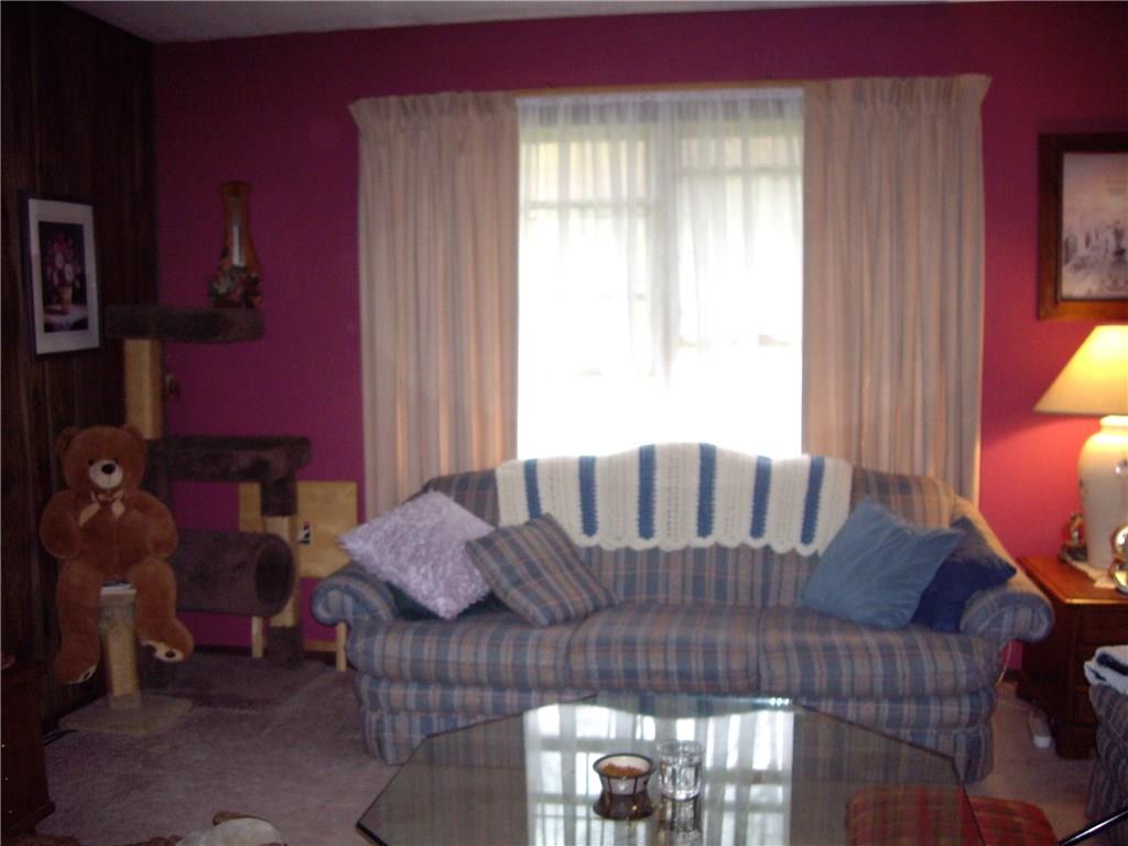 545 Alamae Lakes Road Washington, PA 15301 - Photo 4 of 16
