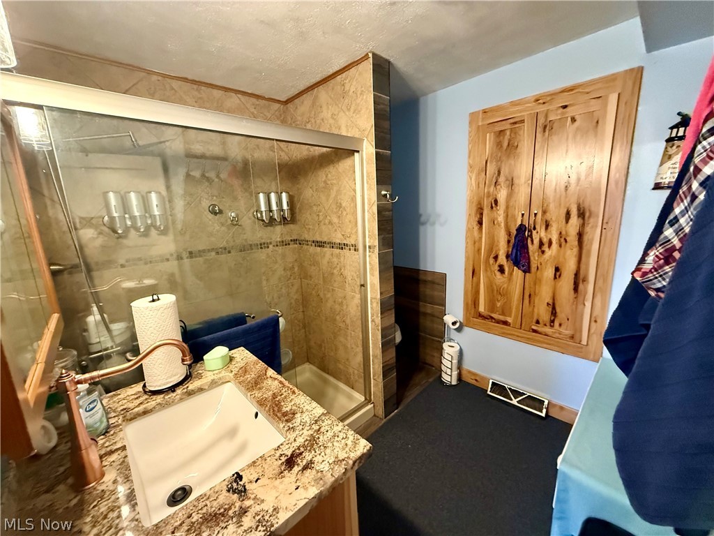 452 Niles Cortland Road Southeast Warren, OH 44484 - Photo 8 of 9