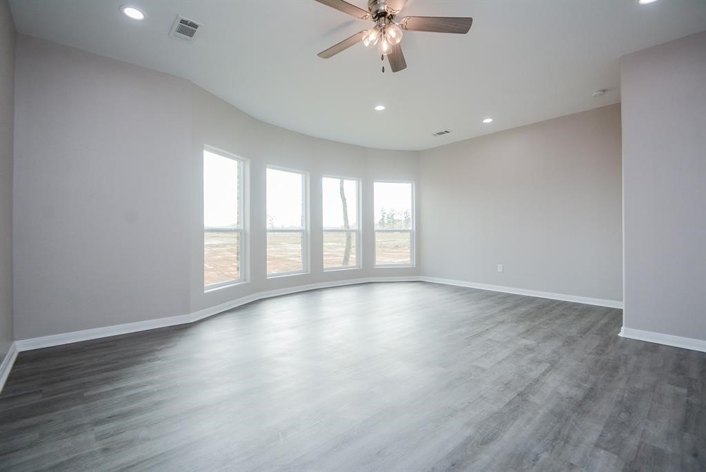 12328 North Chestnut Hills Road Conroe, TX 77303 - Photo 19 of 44 Gallery Image 19