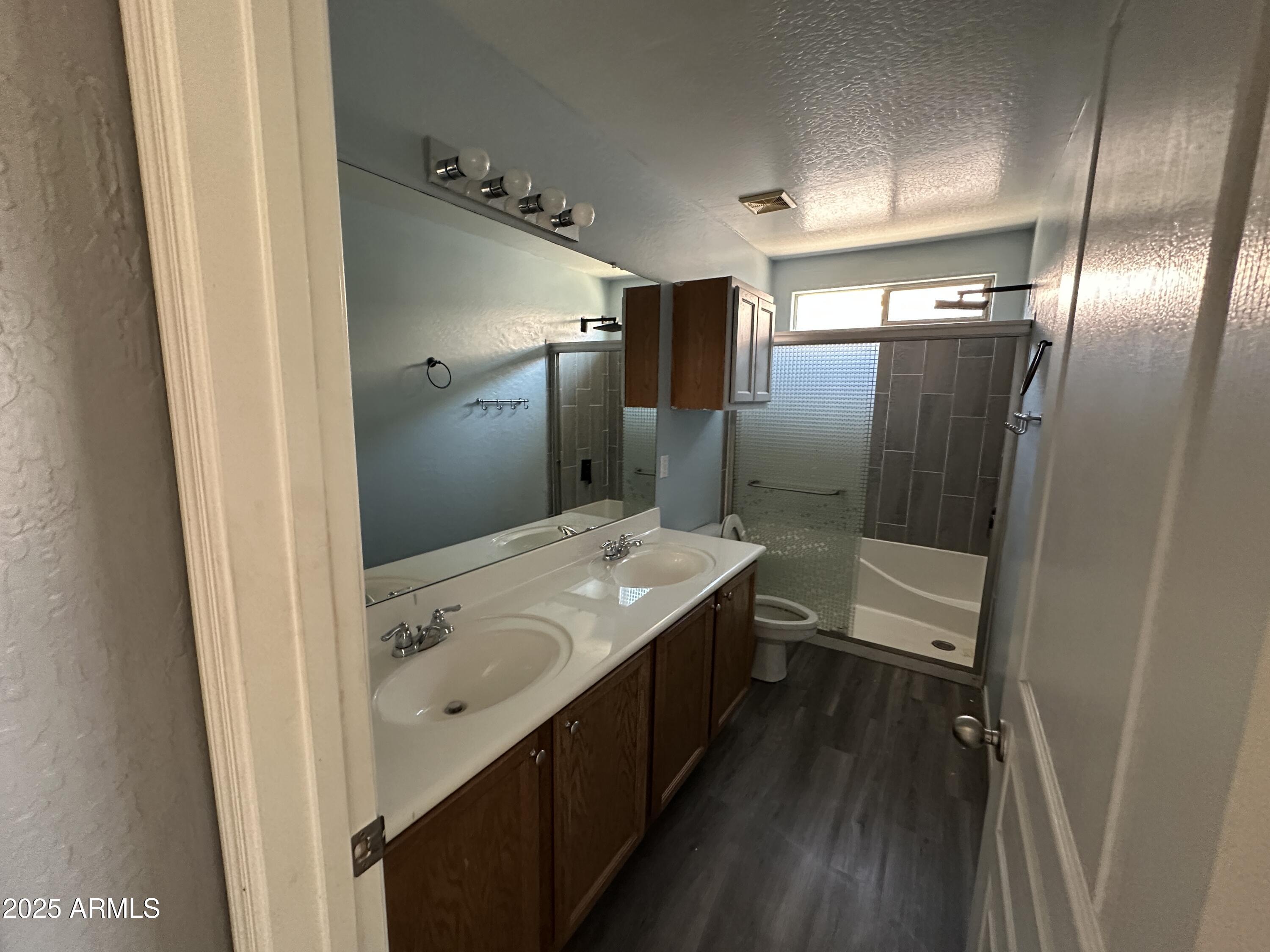 125 South Carter Ranch Road Coolidge, AZ 85128 - Photo 11 of 14 Primary Bathroom