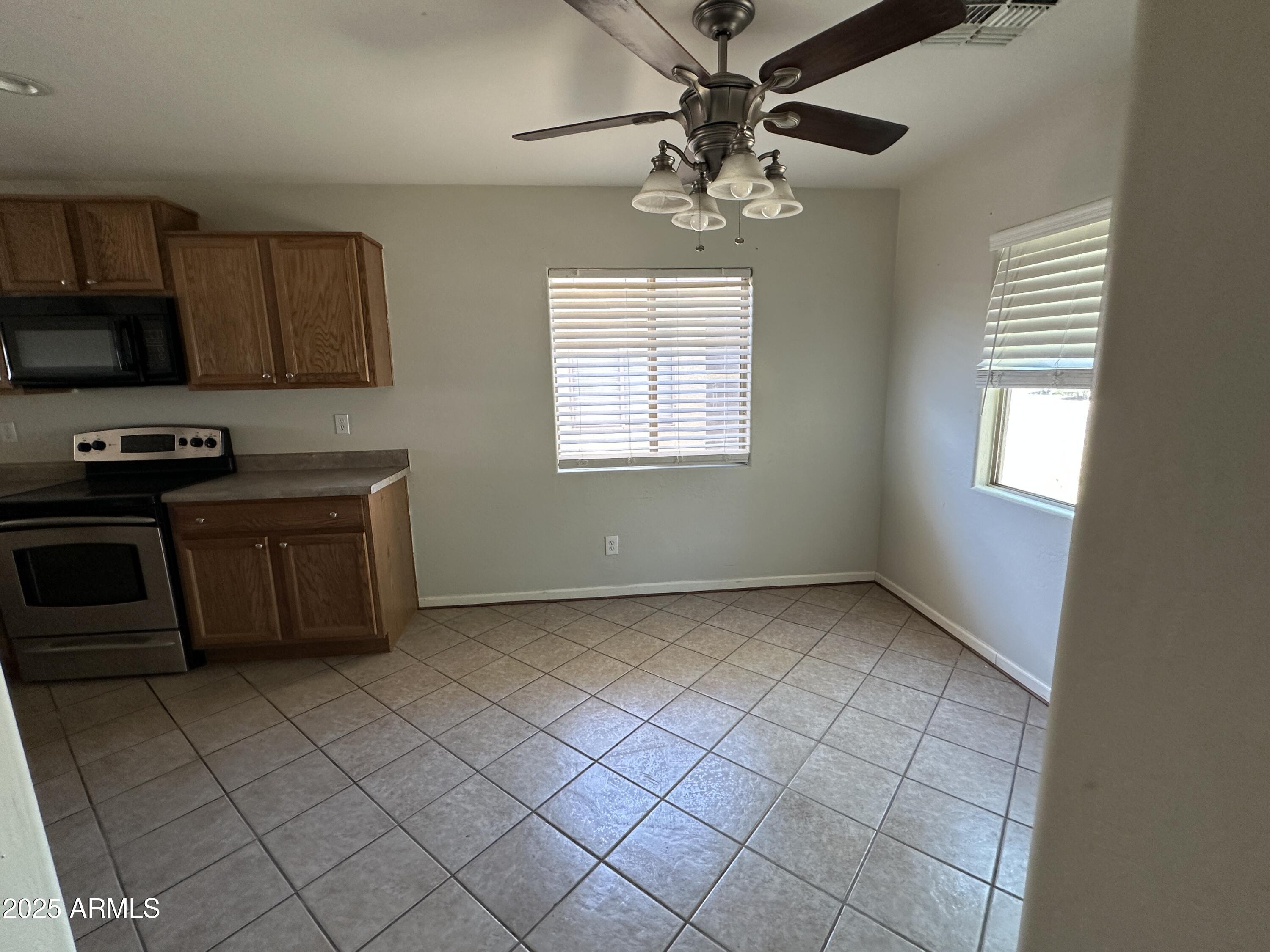 125 South Carter Ranch Road Coolidge, AZ 85128 - Photo 2 of 14 Dining Room