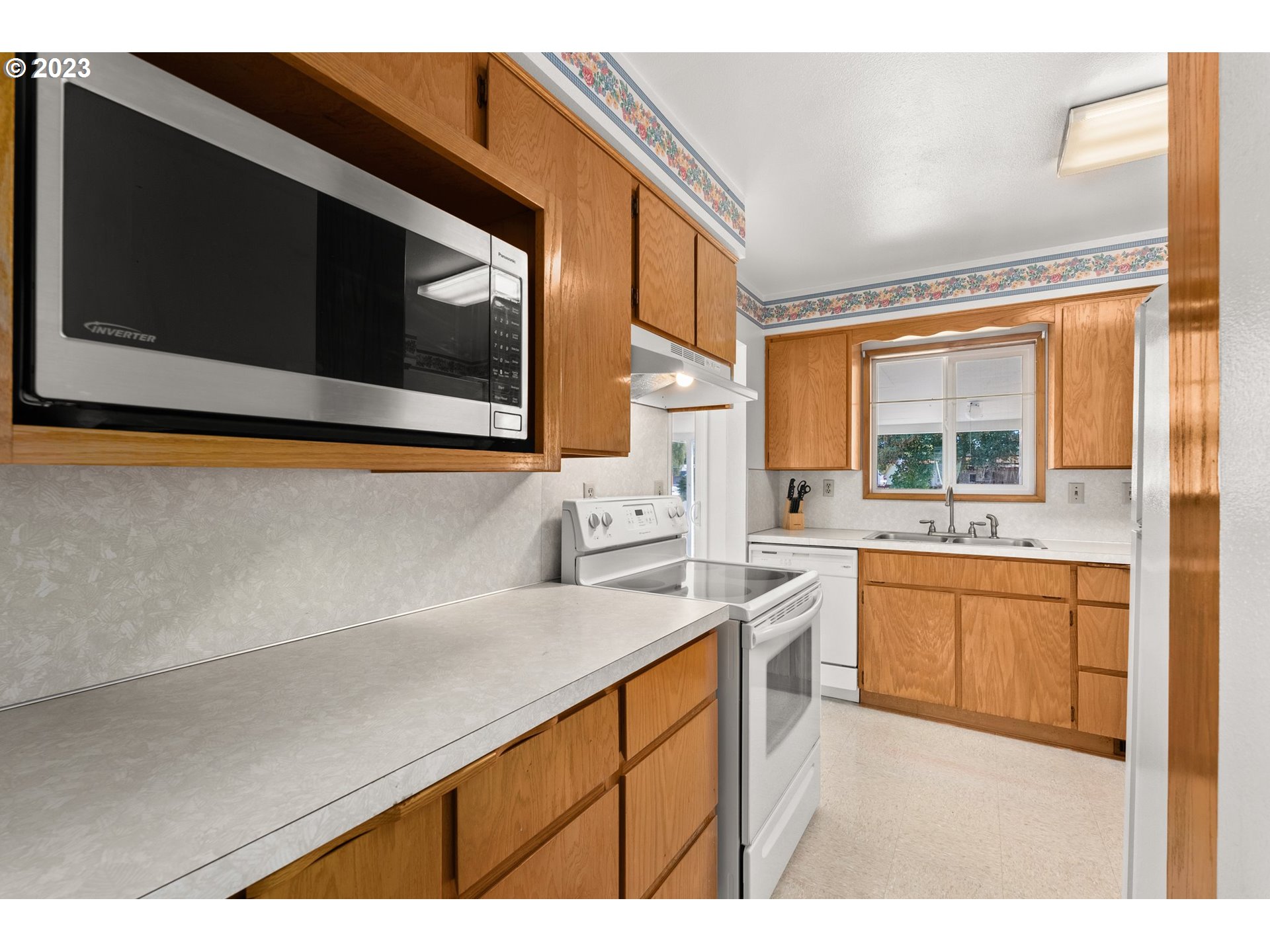 523 Warren Street Southwest Castle Rock, WA 98611 - Photo 12 of 44