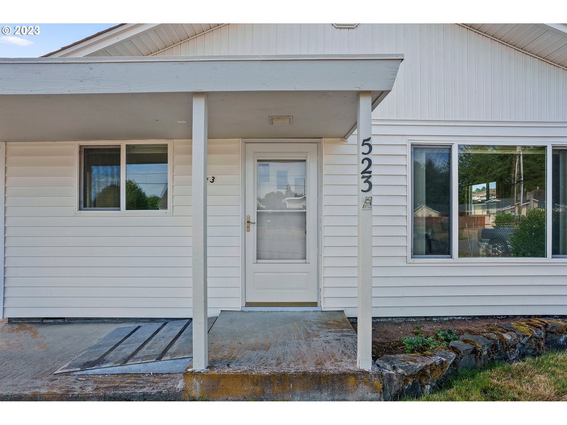 523 Warren Street Southwest Castle Rock, WA 98611 - Photo 4 of 44
