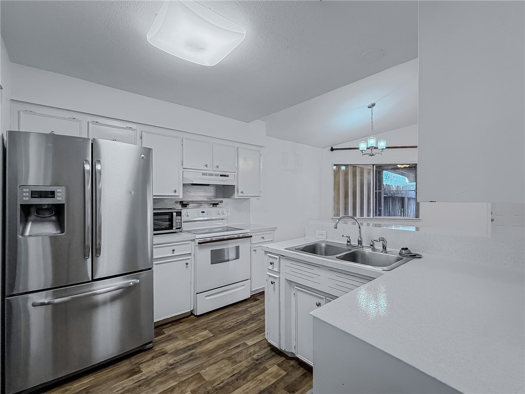 4916 Delwood Street, Unit D Corpus Christi, TX 78413 - Photo 6 of 16