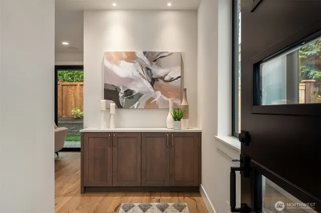 $1,399,950 | 10809 Northeast 60th Street, Kirkland, WA 98033