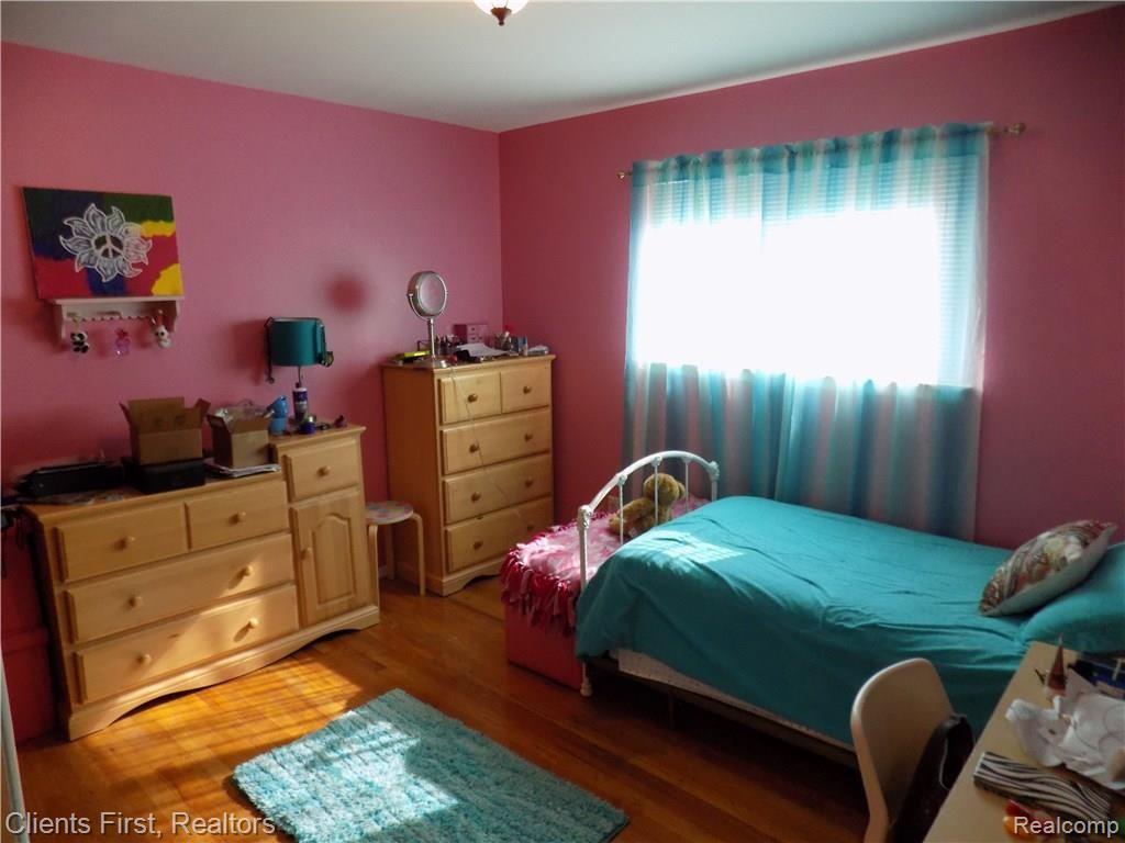 16218 Riverside Street Livonia, MI 48154 - Photo 19 of 22 Gallery Image 19