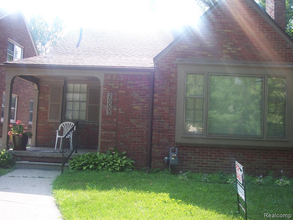 20003 Lichfield Road Detroit, MI 48221 - Photo 2 of 18
