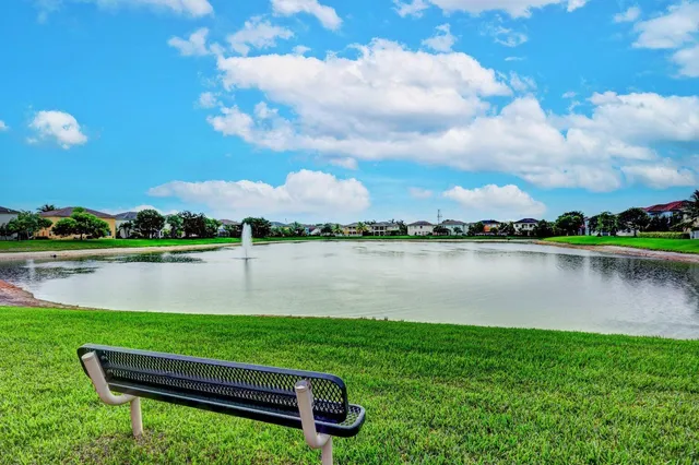 $760,000 | 748 Cresta Circle, West Palm Beach, FL 33413