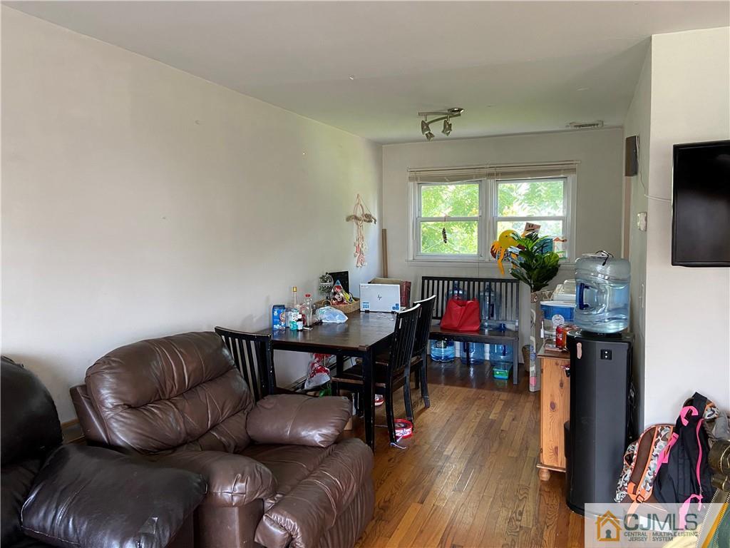 9 Concord Road Iselin, NJ 08830 - Photo 8 of 22 Gallery Image 8
