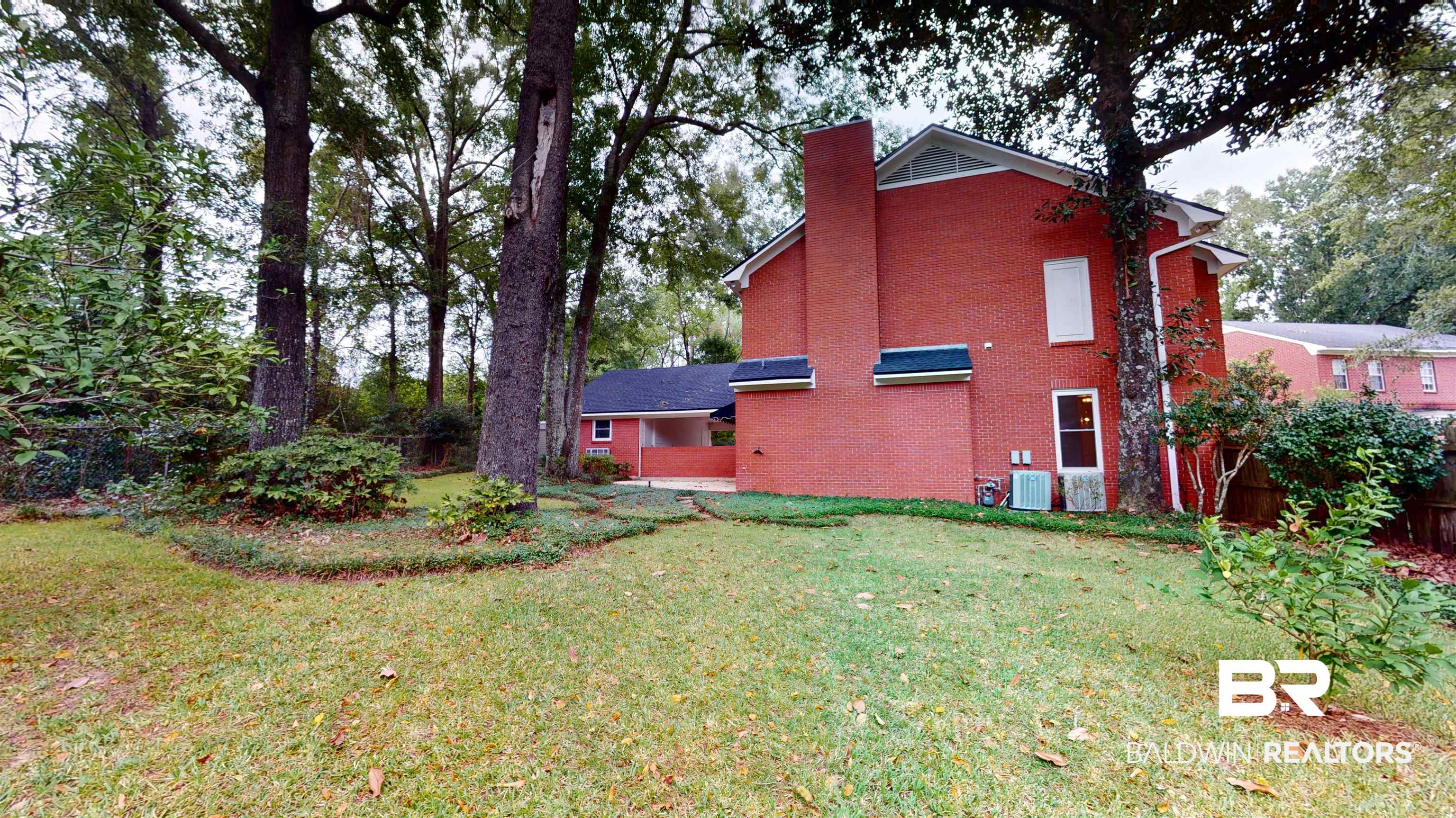5700 North Regency Court Mobile, AL 36609 - Photo 20 of 24 Back Yard