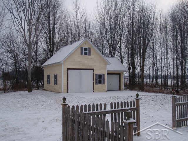 3772 Lone Road Freeland, MI 48623 - Photo 7 of 8 20070931-6.JPG