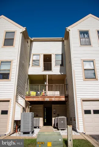 $244,900 | 13408 Shady Knoll Drive, Unit 308, Silver Spring, MD 20904