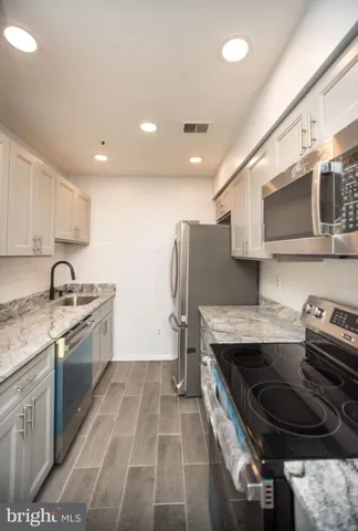 $244,900 | 13408 Shady Knoll Drive, Unit 308, Silver Spring, MD 20904