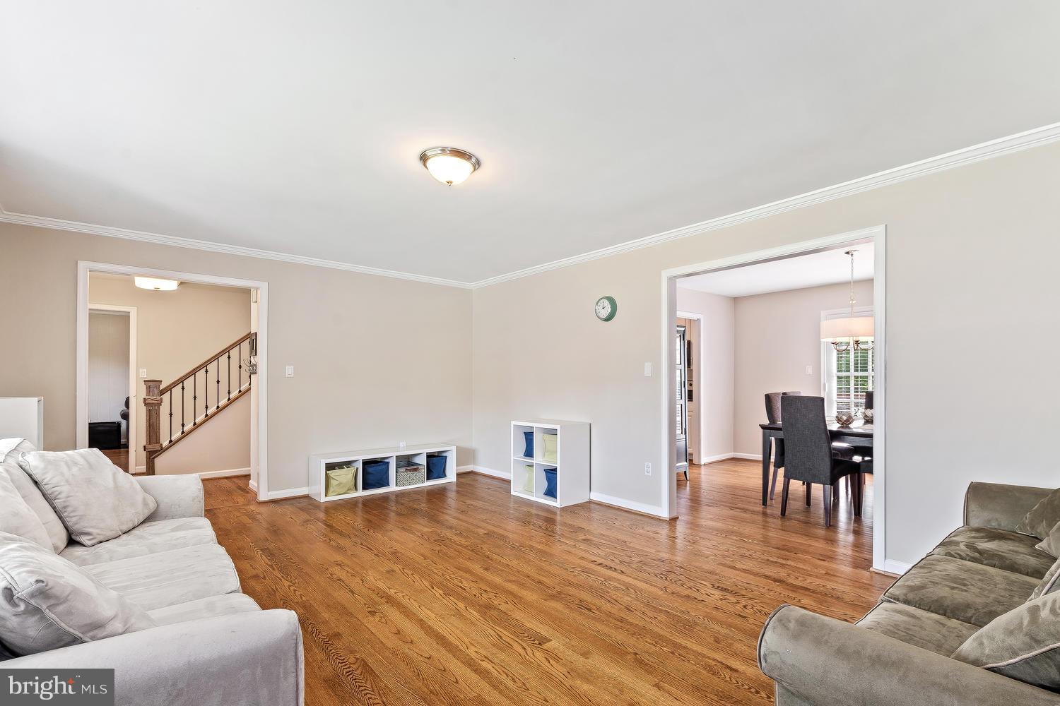 19513 Olney Mill Road Olney, MD 20832 - Photo 3 of 20 Living Room