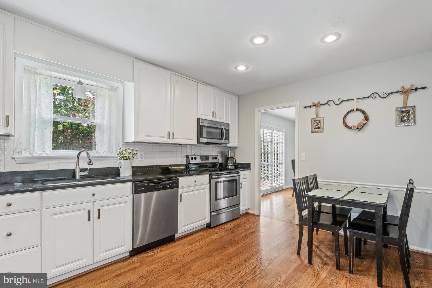 19513 Olney Mill Road Olney, MD 20832 - Photo 7 of 20 Kitchen