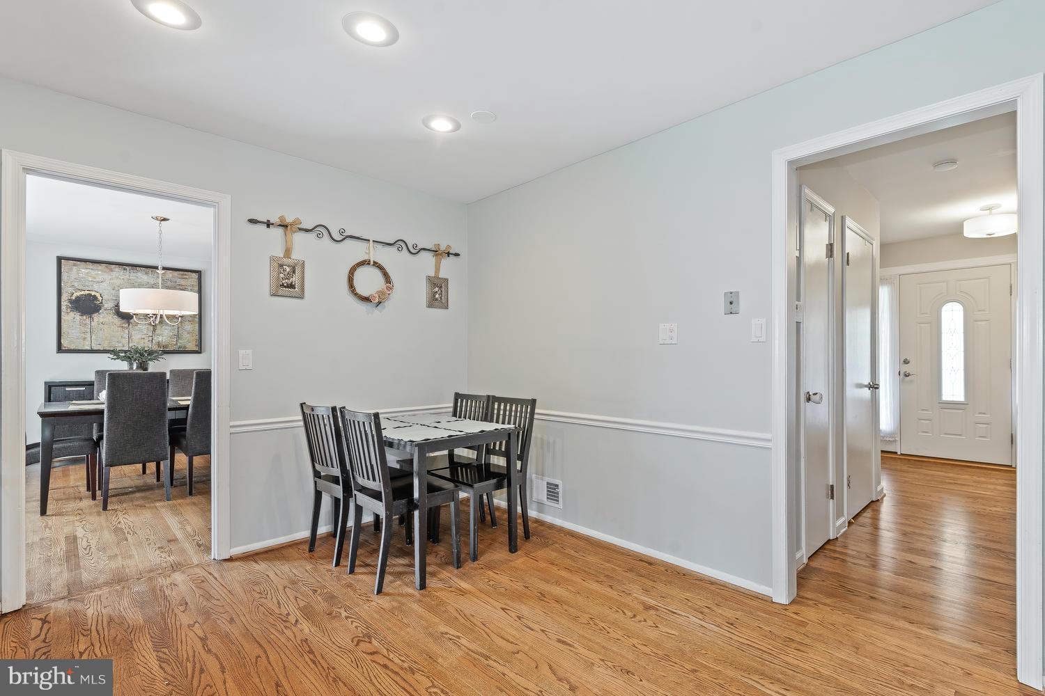 19513 Olney Mill Road Olney, MD 20832 - Photo 8 of 20 Kitchen Eating Area