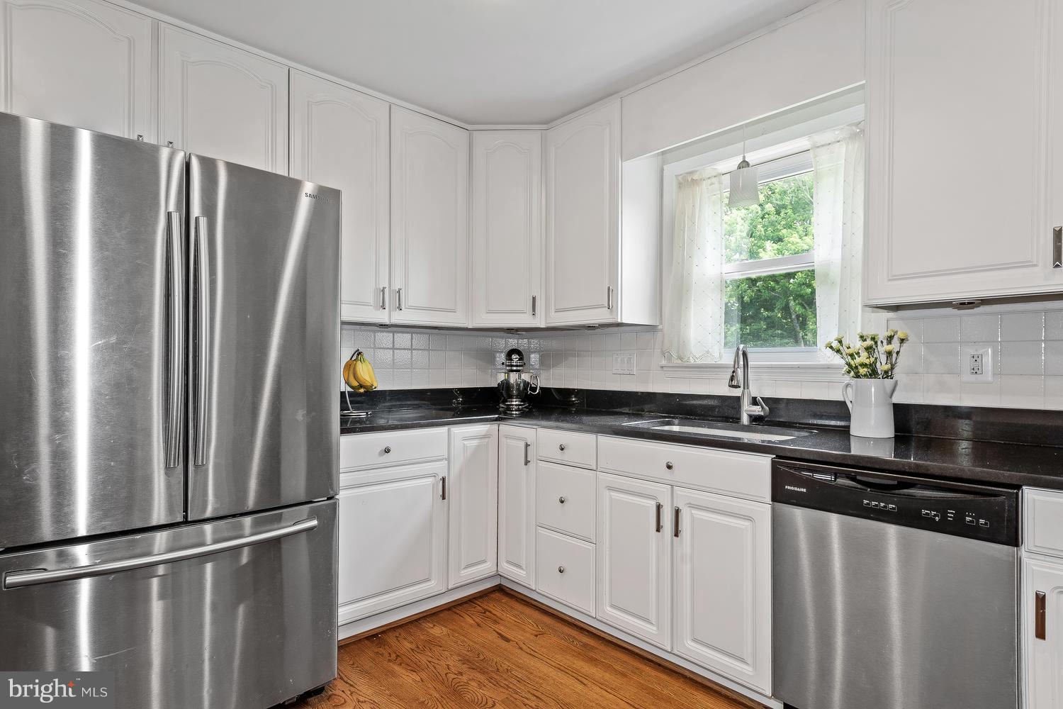 19513 Olney Mill Road Olney, MD 20832 - Photo 9 of 20 Kitchen