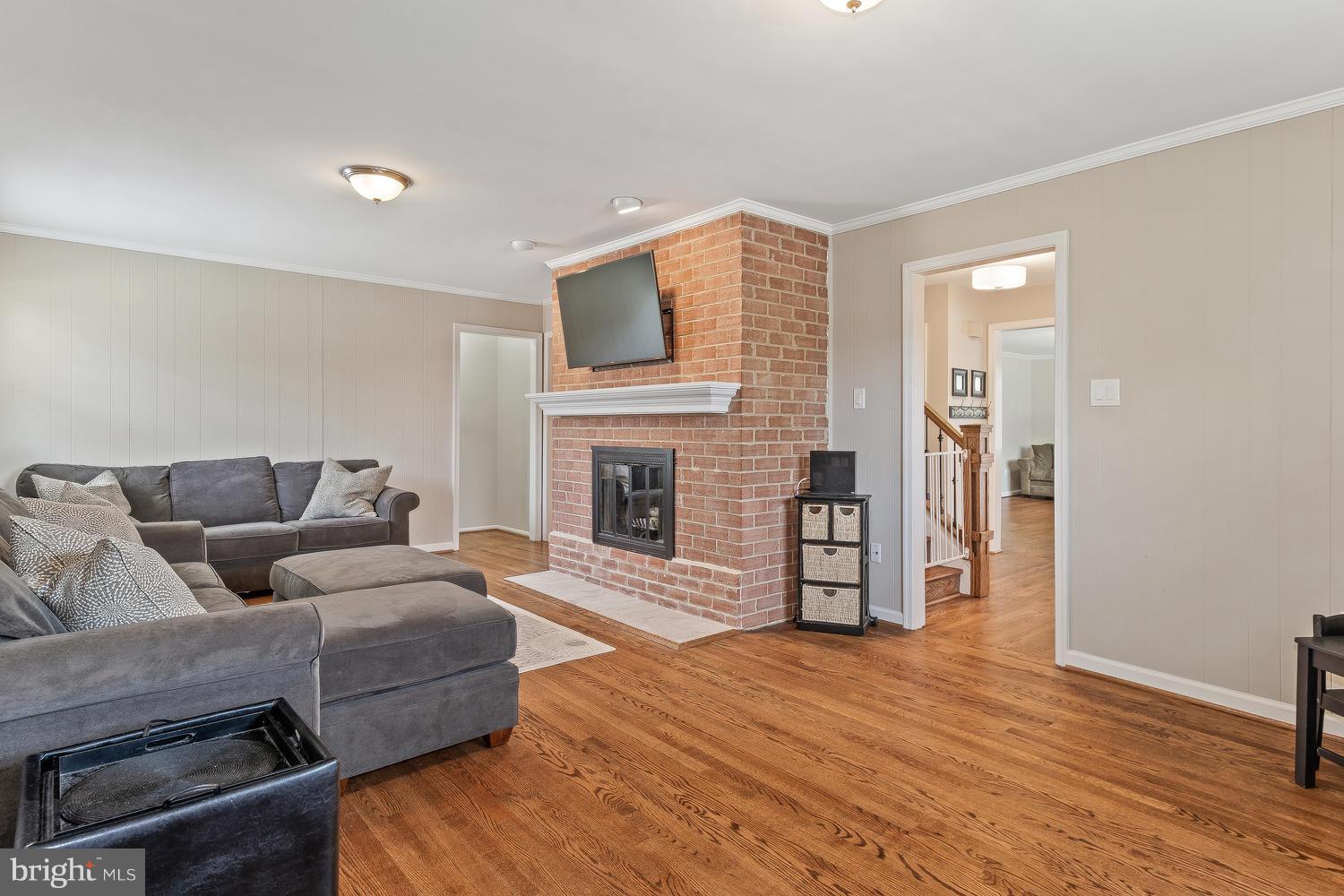 19513 Olney Mill Road Olney, MD 20832 - Photo 10 of 20 Family Room