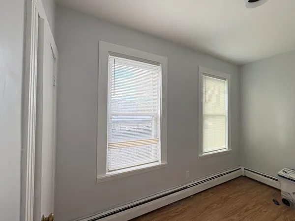 $4,200 | 137 Centre Street, Unit 1, Boston, MA 02119