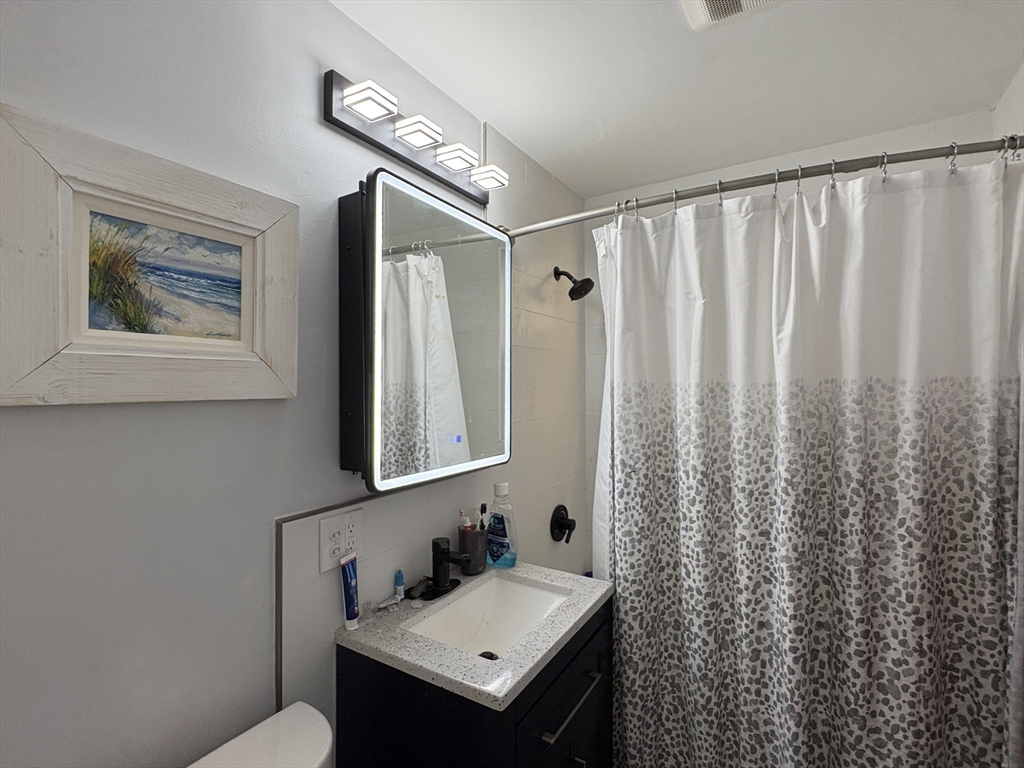 137 Centre Street, Unit 1 Boston, MA 02119 - Photo 4 of 13