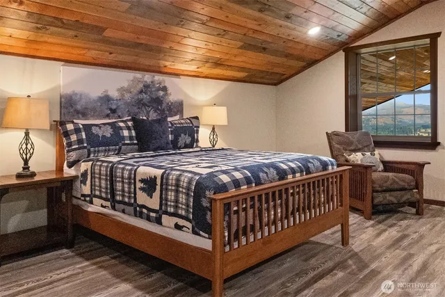 a view of a storage & utility room