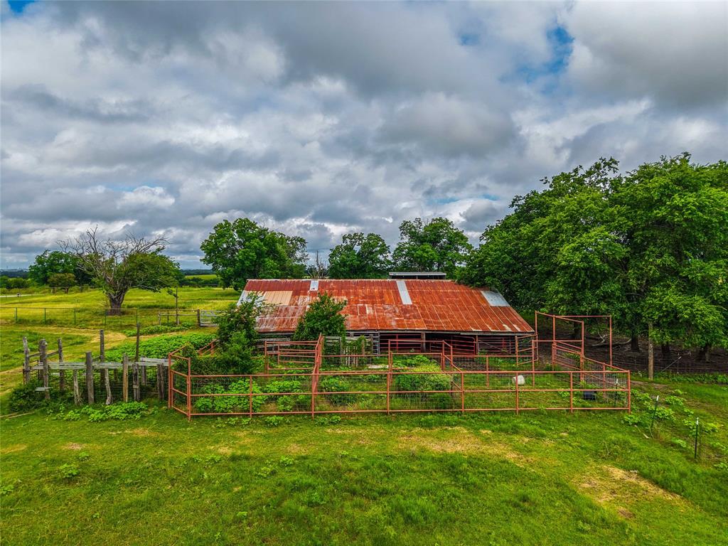 22407 Meeks Road Burlington, TX 76519 - Photo 8 of 30