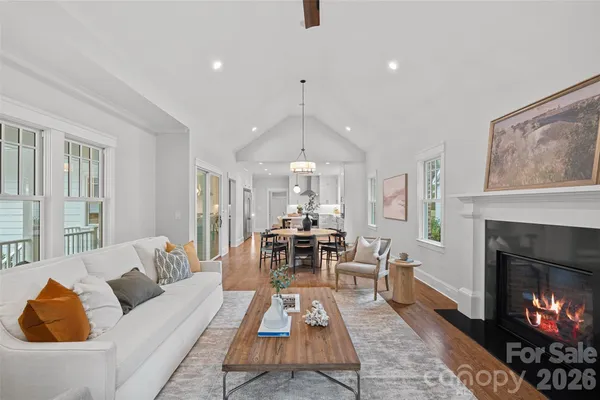 $2,250,000 | 709 North Main Street, Davidson, NC 28036