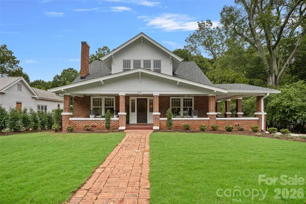 $2,250,000 | 709 North Main Street, Davidson, NC 28036