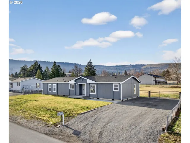 $369,900 | 208 16th Street, La Grande, OR 97850