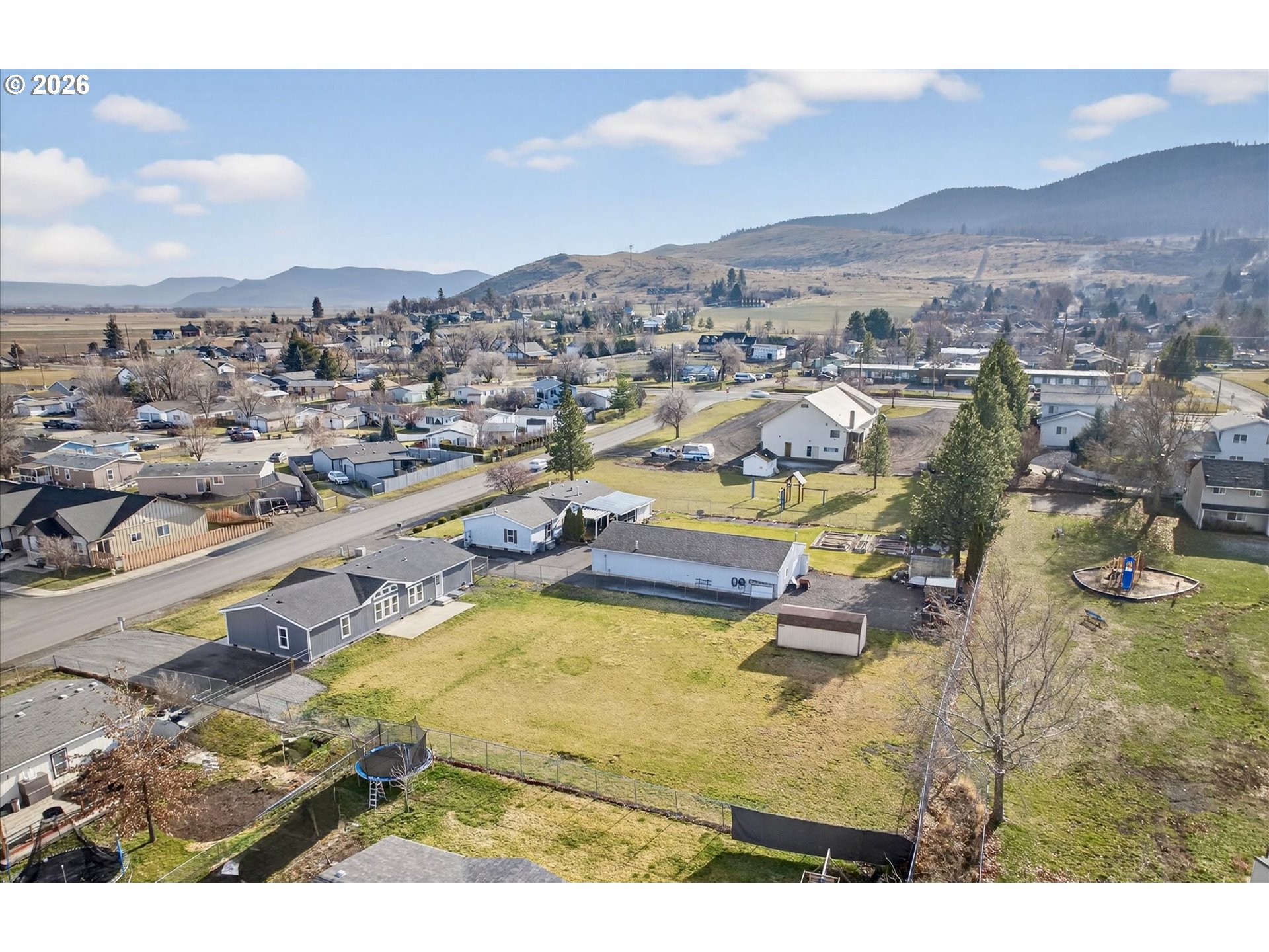 208 16th Street La Grande, OR 97850 - Photo 38 of 42 a view of a city