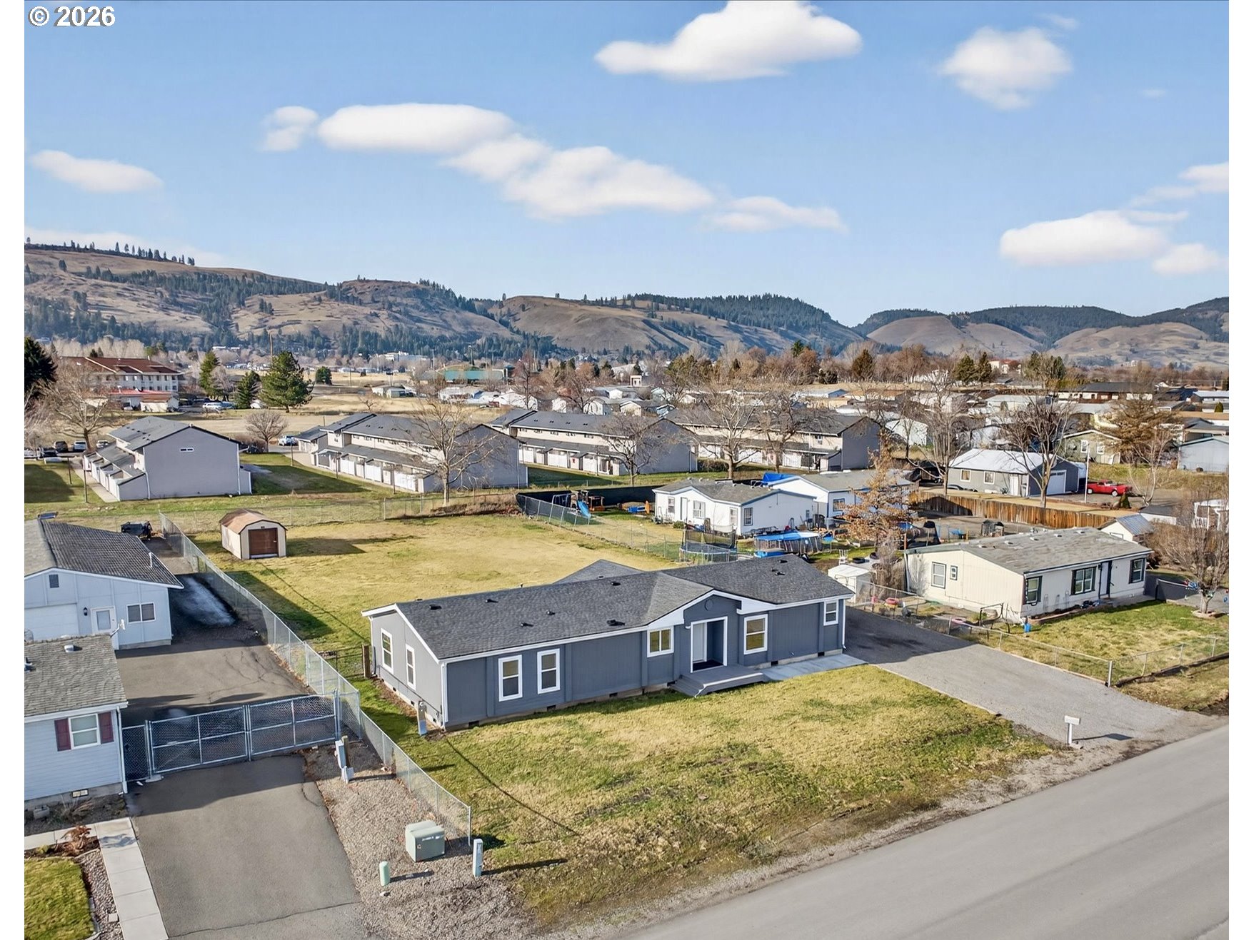 208 16th Street La Grande, OR 97850 - Photo 40 of 42 a view of a city